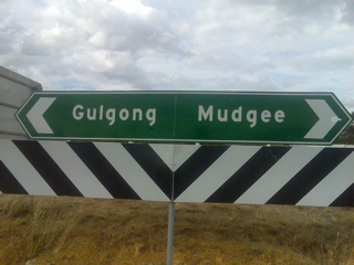 Mudgee-GulgongSign.jpg